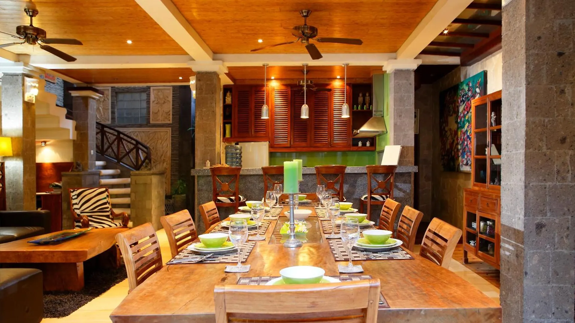 Villa Sansam Seminyak 塞米亚克